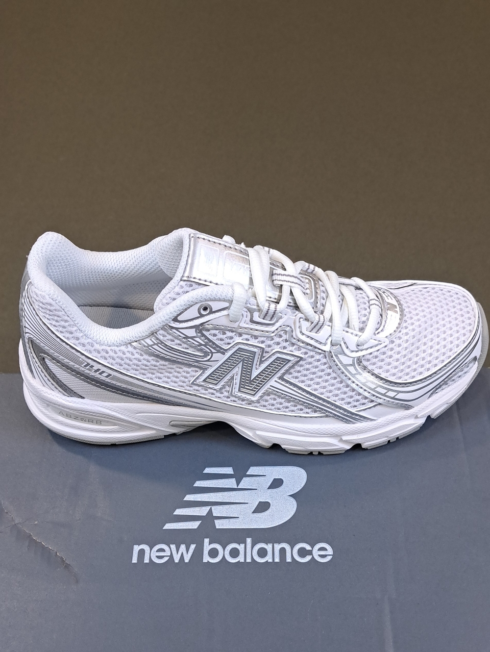New Balance 740 Lace - Color: White with Silver Metallic - Size: Kids 5.5